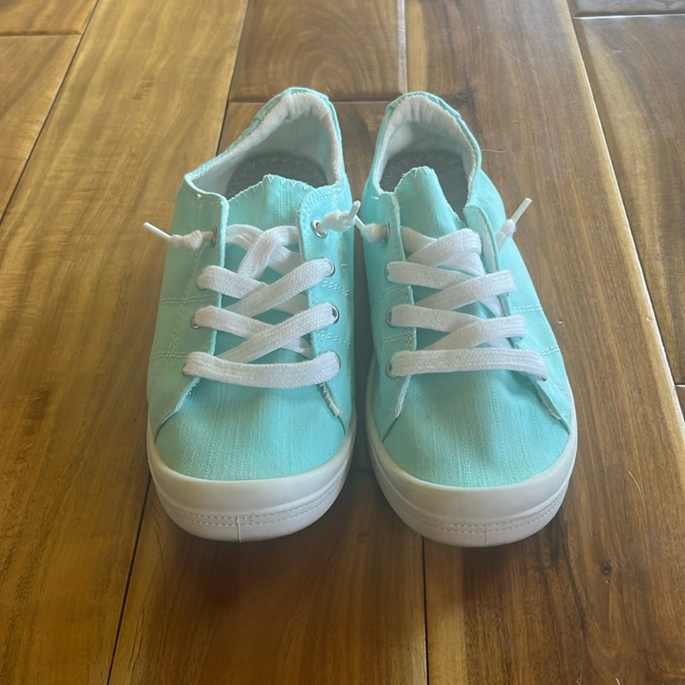 Light Blue Lofers